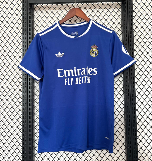 Maillot real Madrid 2026 bleu
